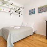 Rent Like - Krucza 46