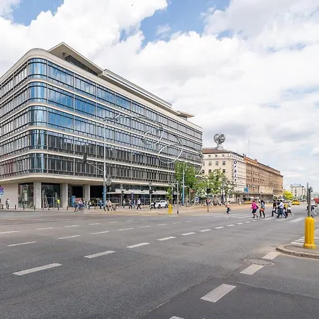 Rent Like - Krucza 46 Warschau